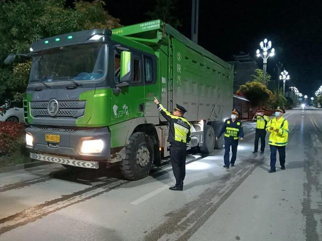 保障广大群众的出行安全和道路交通安全,促进我县道路运输行业健康