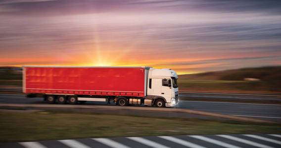 卡车集装箱 现代道路货物运输的核心力量